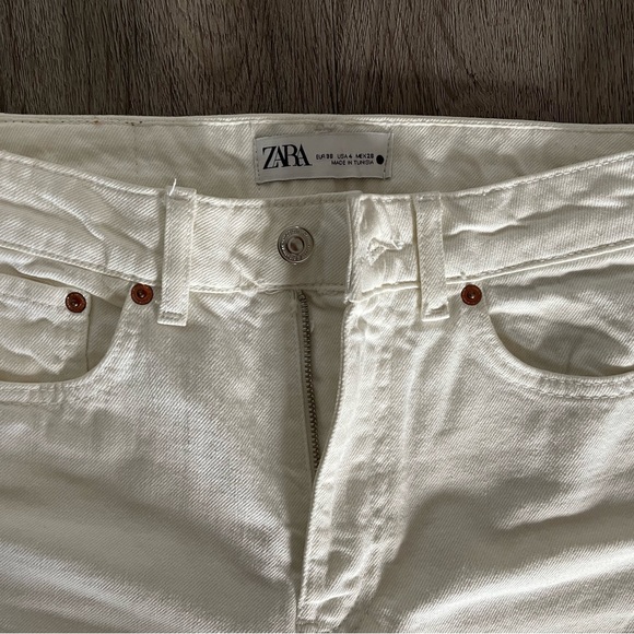 White jeans - Picture 2 of 5